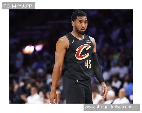 米切尔表现平平难救主17投仅7中贡献16分3篮板6助攻