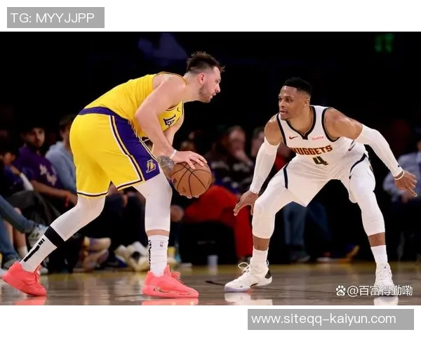 湖人客场表现强劲本赛季14胜仅次于掘金和雷霆即将迎来7连客挑战 湖人客场表现强劲本赛季14胜仅次于掘金和雷霆即将迎来7连客挑战